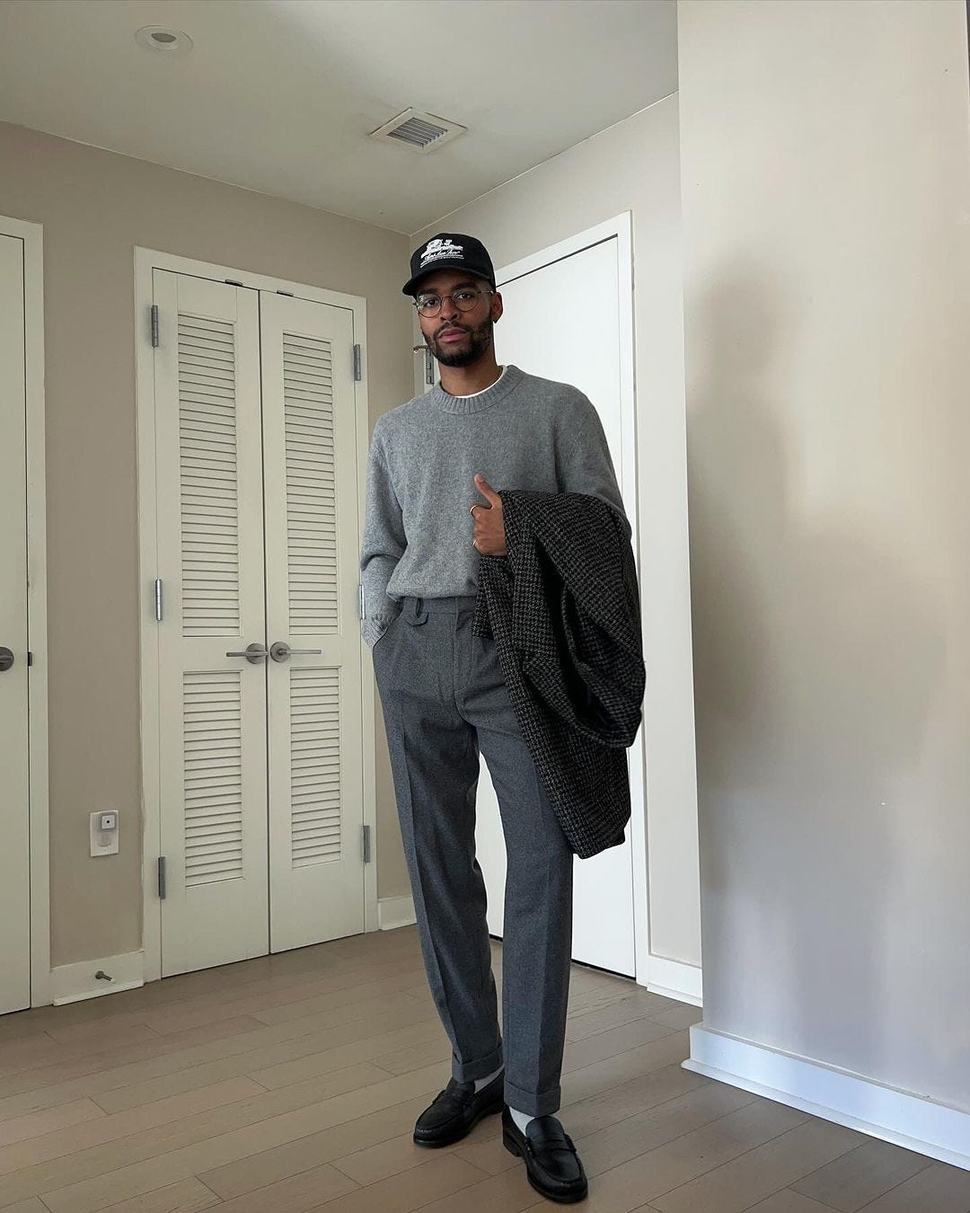 grey pants outfit men