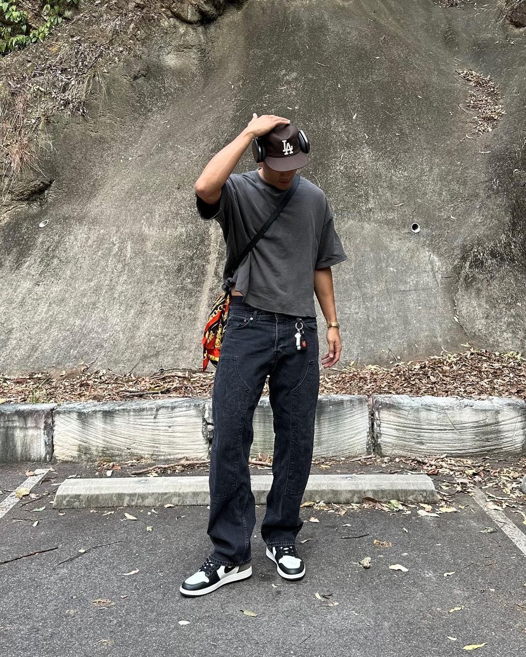 men's outfits with black jeans