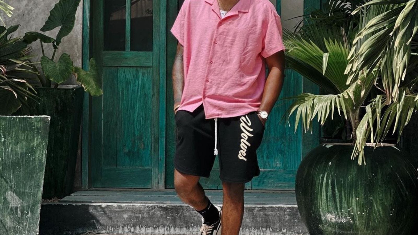 feature image for a summer style guide to men's shorts